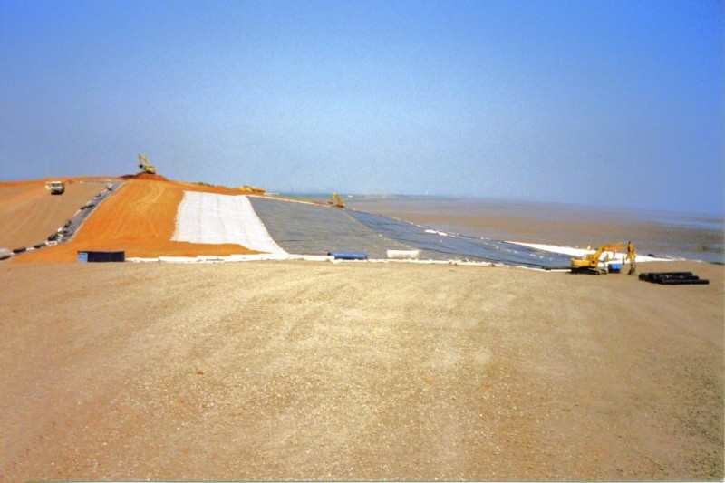 Fragmentation Landfill Capping, Cardiff